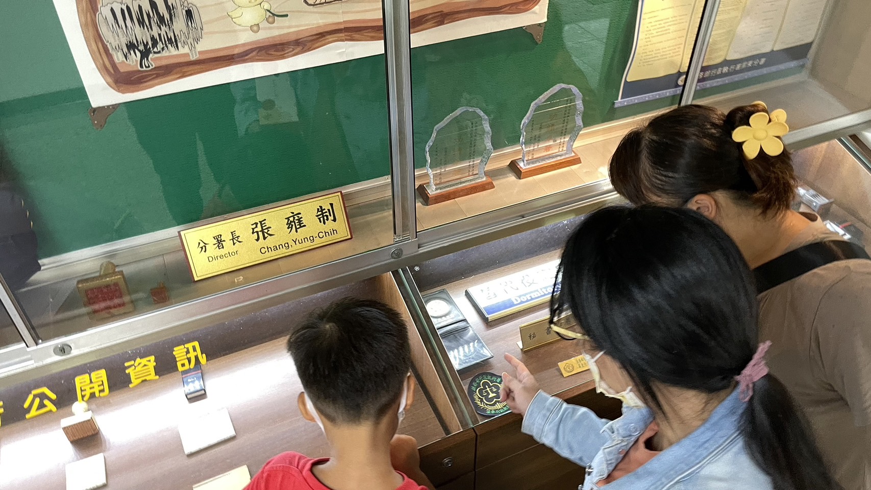 112年8月14日利用本分署辦理「屏執盃」演說朗讀比賽時進行檔案應用宣導 (2).