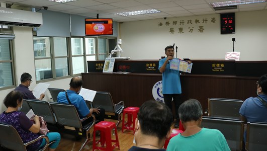 112年9月13日本分署於受託拍賣地檢查扣物品時進行檔案應用宣導 (1).