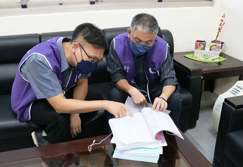 執行官及書記官多次討論後，評估義務人及幕後實際經營者應有繳納能力，示意圖