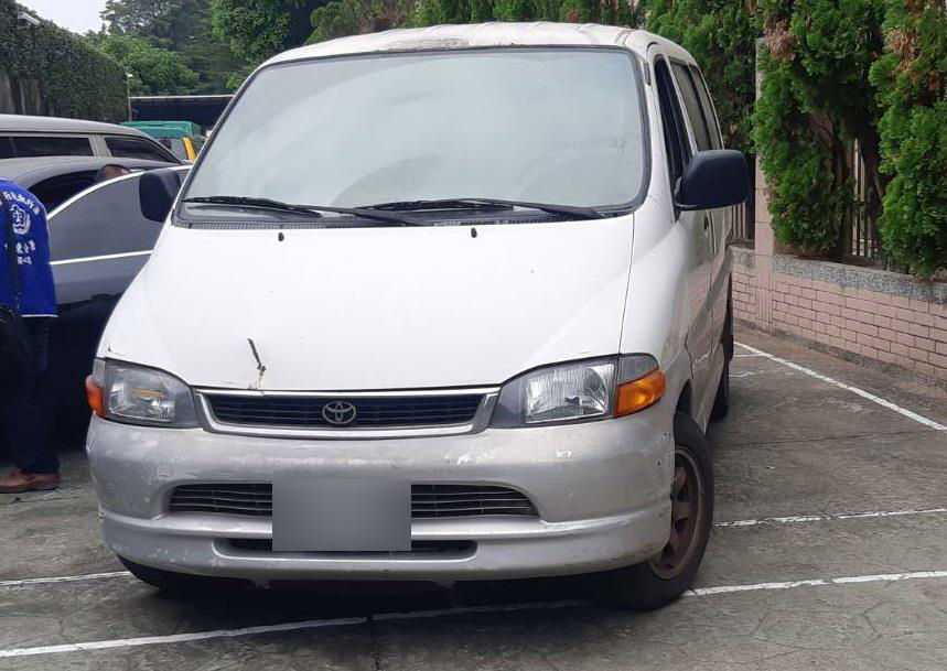 屏東分署將於1月14日拍賣義務人TOYOTA中古廂型車